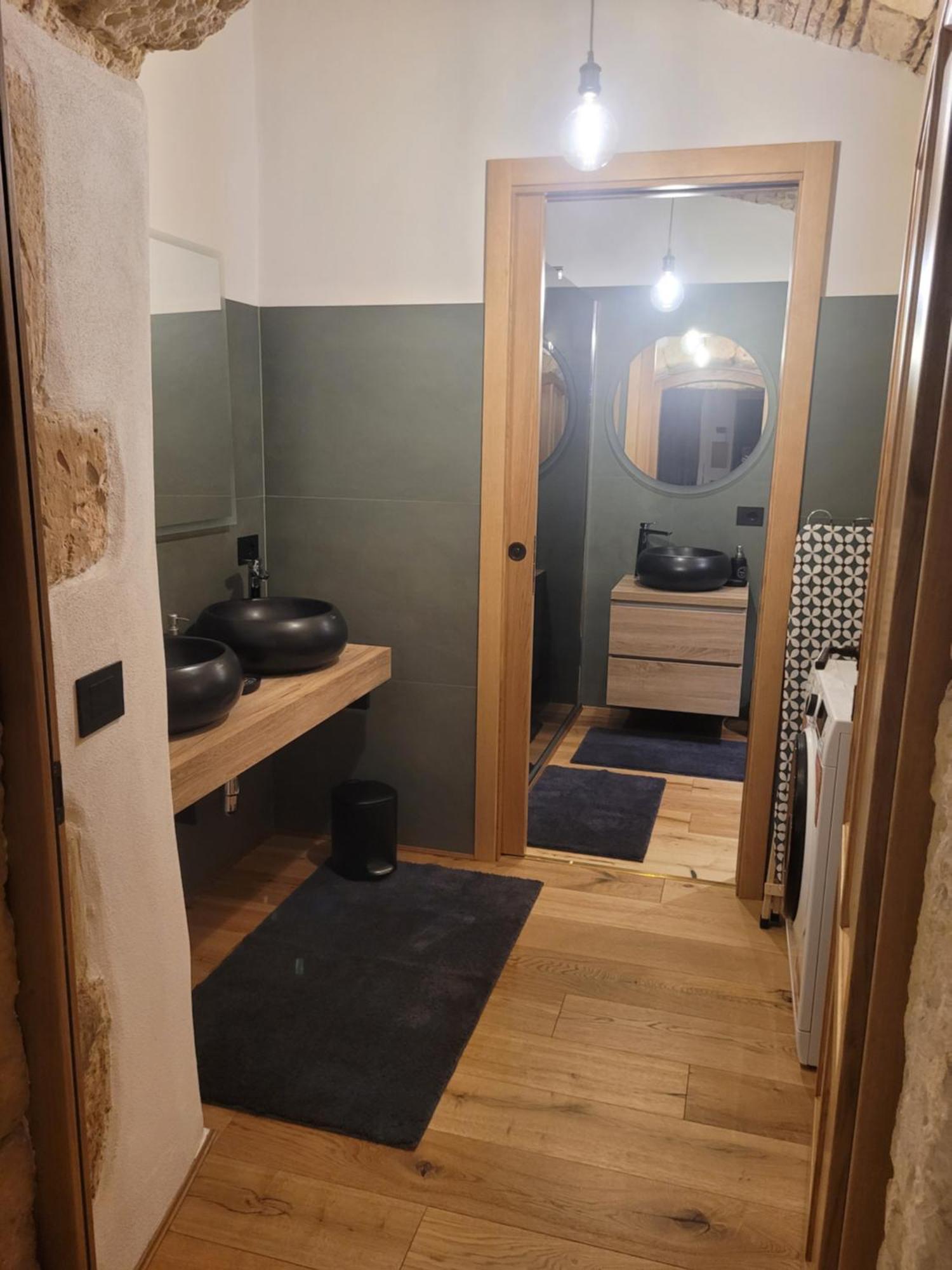 Dimora Luxury Canelles Apartment *